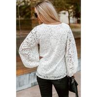 Azura Exchange Floral Lace Crochet V Neck Top - M thumbnail