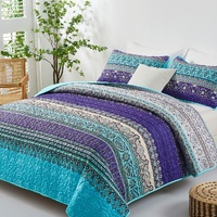 Tranquil Quilted coverlet and pillowcovers set: Perfect for Relaxation - Queen size thumbnail
