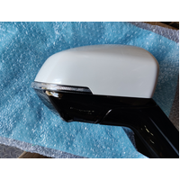 White 10 +1 Wire RH 2022 and before Great Wall Haval H6 Edition Electric Folding Steering Car Rearview Assembly Exterior Mirrors thumbnail