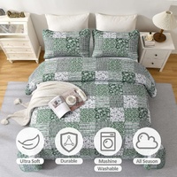 Delightful Quilted bedspread and pillowcovers set: Indulge in Comfort - Queen size thumbnail