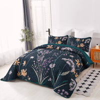 Abstract Quilted coverlet and pillowcovers set: Unique and Artistic - Queen size thumbnail