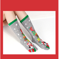 Penguin Christmas tabi socks with gift tower design, women's cartoon stockings 5 pairs thumbnail