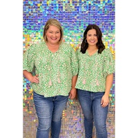 Green Plus Size Floral Tassel Tie Split Neck Puff Sleeve Blouse - 1X thumbnail