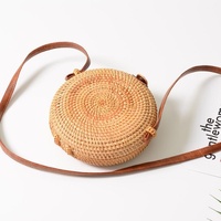 Handmade Round Rattan Bag Vintage Art Beach Diagonal Bag 18X18X6Cm thumbnail