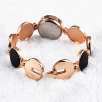 Black Round Dial Bracelet Quartz Wristwatch for Women thumbnail