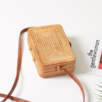 Handmade Square Rattan Bag Autumn Beach Diagonal Purse Vintage Style 19X13X7Cm thumbnail