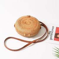 Handmade Round Rattan Bag Vintage Art Beach Diagonal Bag 18X18X6Cm thumbnail