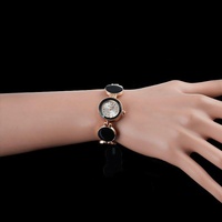 Black Round Dial Bracelet Quartz Wristwatch for Women thumbnail