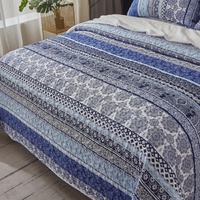 Sophisticated Quilted Coverlet and Pillowcases Set: A Timeless Addition - Queen size thumbnail