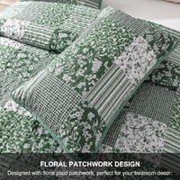 Delightful Quilted bedspread and pillowcovers set: Indulge in Comfort - Queen size thumbnail