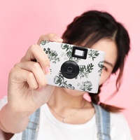 Retro Peony Disposable Mini Camera with 17 Films thumbnail