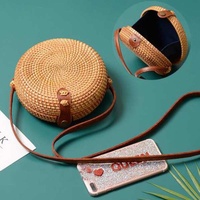 Handmade Round Rattan Bag Vintage Art Beach Diagonal Bag 18X18X6Cm thumbnail