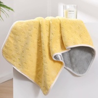 Yellow-gray Oversized Double-Sided Coral Fleece Bath Towel | Soft and Absorbent, Thick & Warm, 70x140cm thumbnail