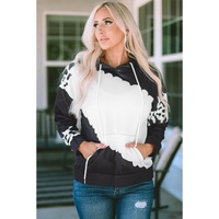 Azura Exchange Cow Tie Dye Print Pullover Hoodie with Pocket - M thumbnail