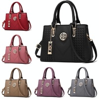 Women Leather Messenger Handbag - Stylish and Functional - Black thumbnail