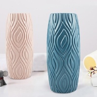 2-piece Plastic Vase Set for Creative Flower Arrangements Wet and Dry Decor - Pink thumbnail