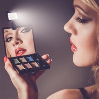 Universal Phone Camera Lens with Selfie Led Light for Smartphones thumbnail
