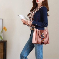 Versatile 4-in-1 Messenger Bag for Women - Fashionable & Spacious - Black thumbnail