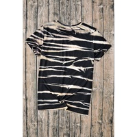 Azura Exchange Tie Dye Stripe Print Bleached T-Shirt - S thumbnail