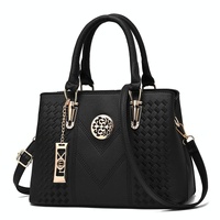 Women Leather Messenger Handbag - Stylish and Functional - Black thumbnail