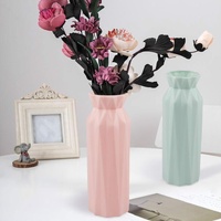 2-pack Plastic Round Vases - Simple Anti-fall Home Decor Ornaments - Pink thumbnail