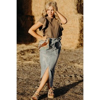 Sleet Solid Color Textured Flutter Sleeve Top - L