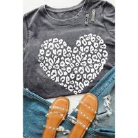 Azura Exchange Leopard Kiss Print Valentines Heart Graphic Tee - M
