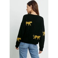 Black Cheetah Pattern Knit Round Neck Sweater - M