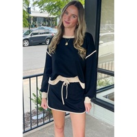 Black Color Contrast Loose Pullover and Lace-up Waist Skort Set - M