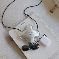 Silver Mini Crossbody Coin Purse &amp; Earphone Pouch - Adorable Floral Design, Small Bag for Lipsticks, Lightweight Travel Essentials