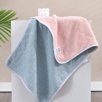 Blue-pink Oversized Double-Sided Coral Fleece Bath Towel | Soft and Absorbent, Thick &amp; Warm, 70x140cm