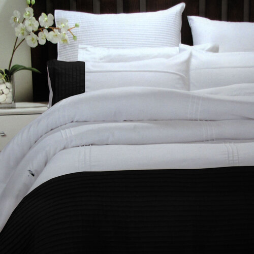 Pintuck Black Quilt Cover Set Single - Main Image