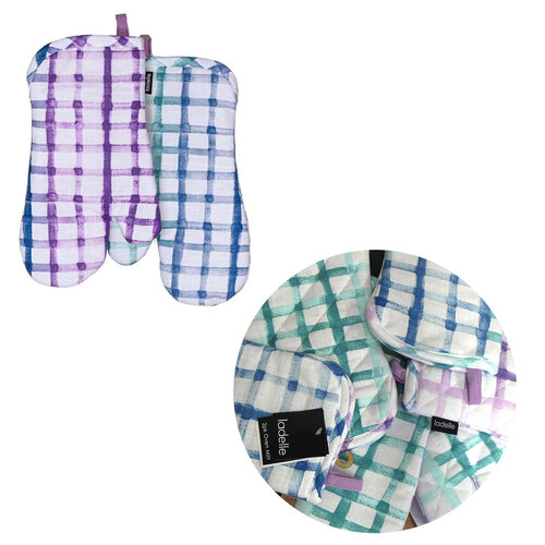 Ladelle Tri-colour Trinny Random Pattern/Colour Reversible Set of 2 Oven Mitts 18 x 33 cm - Main Image