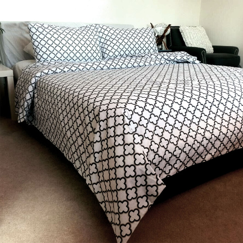 Mia White 100% Cotton Quilt Cover Set Queen - Main Image
