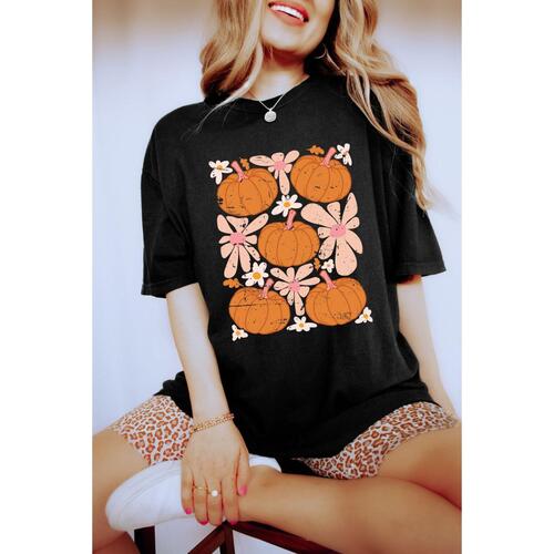 Azura Exchange Pumpkin Flower Square Graphic Tee - M - Main Image