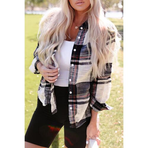 Azura Exchange Plaid Print Shirt with Distressed Raw Edge - M - Main Image