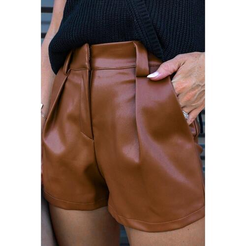 Azura Exchange Pleated Faux Leather Casual Shorts - 14 US - Main Image