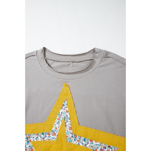 Medium Grey Floral Star Patched Pattern 3/4 Sleeve Plus Size Top - 1X - Main Image