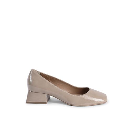 Heeled Ballerina in Dark  Leather - 39 EU - Main Image