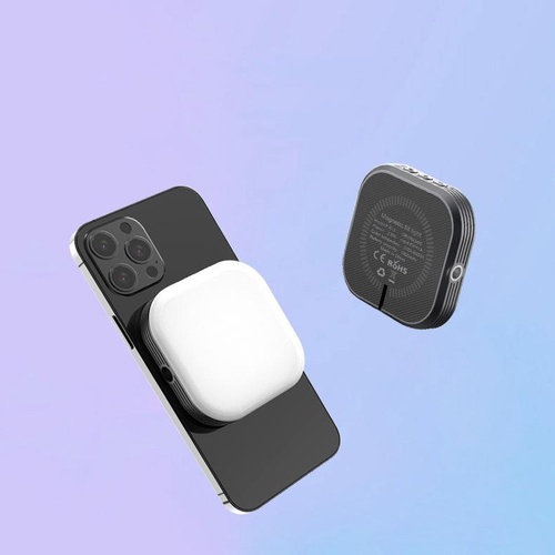 Rechargeable Mini Magnetic Selfie Light - Tri-colour Temperature - Main Image
