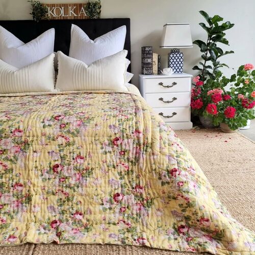 English Rose Yellow Reversible Quilt - Yellow (King - 228 cm x 274 cm) - Main Image