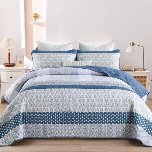 Dazzling Quilted bedspread and pillowcovers set: Add Sparkle to Your Space - Queen size - Main Image