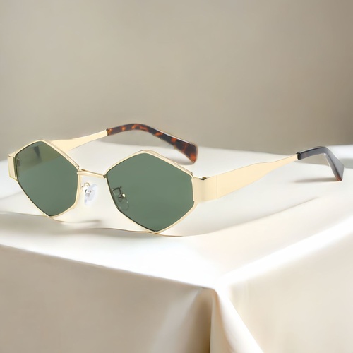 Chic Geometric Sunglasses Women's Fashion Metal Frame Sun Glasses Men Vintage Non-Mirrored Lenses Optical Gafas UV400 - Main Image