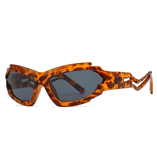 Futuristic Sports Wrap Man Sunglasses - Bold Leopard Frames with UV Protection - Main Image