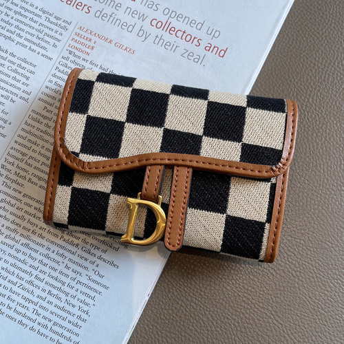 Yellow Stylish Checkered Wallet with Multiple Card Slots - Compact and Practical for Daily Use - Main Image