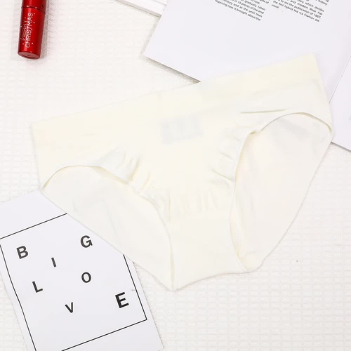 S White 3-Pack Seamless Stretch Bikini Panties - Soft & Breathable Women's Underwear - Main Image