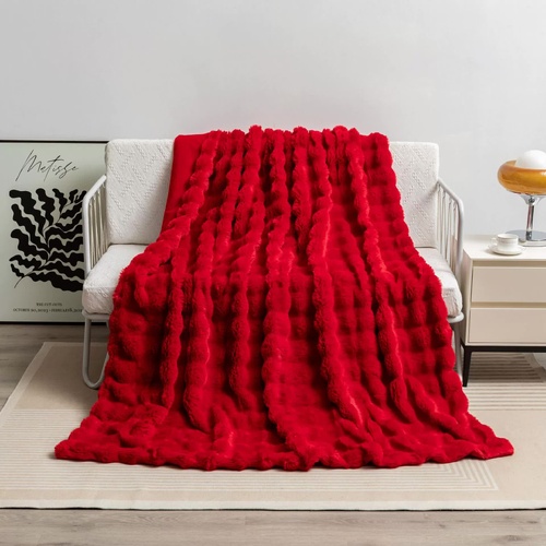 Red 130*160cm Plush Toscana Rabbit Hair Throw Blanket - Soft Flannel Fleece for All Seasons, Perfect for Couch & Bed - Main Image