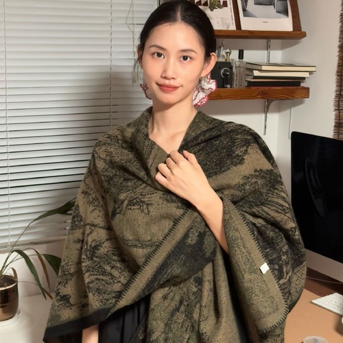 Jiangnan Waterfront-Green Camel Elegant Autumn Winter Shawl - Artistic Split-Design Knit Cloak with Oil Painting Style - Main Image