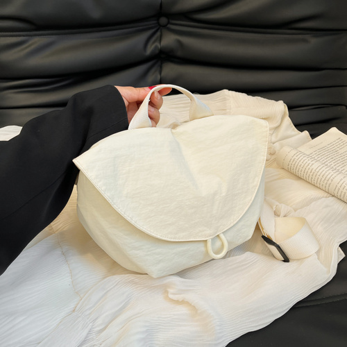 Beige Nylon Fitness Waist Bag - Lightweight Crossbody Fanny Pack for Cycling and Running - Main Image