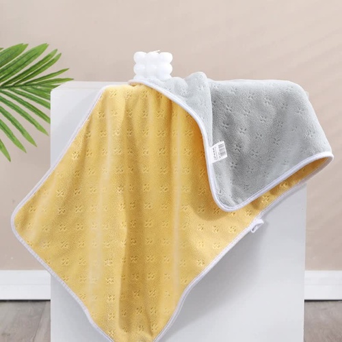 Yellow-gray Oversized Double-Sided Coral Fleece Bath Towel | Soft and Absorbent, Thick & Warm, 70x140cm - Main Image